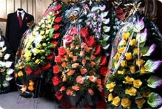 Венки и цветы
